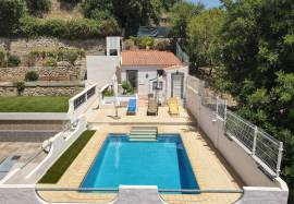 3-Bed Family Villa in excellent condition with Guest Apartment – Boliqueime, Algarve