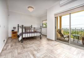 Elegant Detached Villa with Swimming Pool, Basement & Countryside Views, Boliqueime Elegant Detached Villa with Swimming Pool, Basement & Countryside Views, Boliqueime