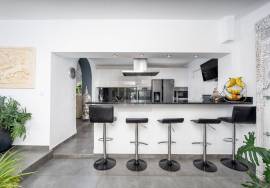 Stunning Semi-Detached Villa in the Heart of Malhadais, Boliqueime Stunning Semi-Detached Villa in the Heart of Malhadais, Boliqueime