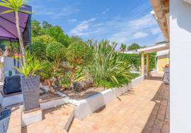 Stunning Semi-Detached Villa in the Heart of Malhadais, Boliqueime Stunning Semi-Detached Villa in the Heart of Malhadais, Boliqueime