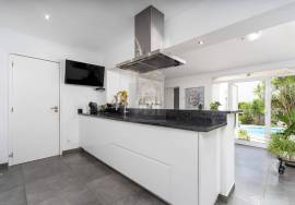 Stunning Semi-Detached Villa in the Heart of Malhadais, Boliqueime Stunning Semi-Detached Villa in the Heart of Malhadais, Boliqueime