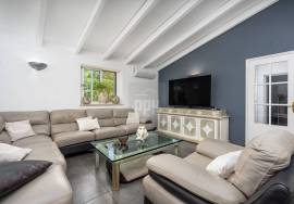 Stunning Semi-Detached Villa in the Heart of Malhadais, Boliqueime Stunning Semi-Detached Villa in the Heart of Malhadais, Boliqueime