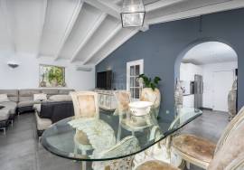 Stunning Semi-Detached Villa in the Heart of Malhadais, Boliqueime Stunning Semi-Detached Villa in the Heart of Malhadais, Boliqueime