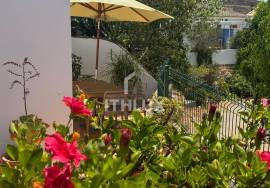 Single-Storey Country Villa with Stunning Outdoor Living, Roof Terrace & Beautiful Mature Gardens Single-Storey Country Villa with Stunning Outdoor Living, Roof Terrace & Beautiful Mature Gardens