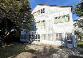 Opportunity for developers and investors: Sale of property in Fatima - close to the Sanctuary and House of the Little Shepherds Opportunity for developers and investors: Sale of property in Fatima - close to the Sanctuary and House of the Little Shepherds