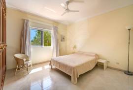 4 bedroom villa, detached, single storey & with garage - near Loulé town centre 4 bedroom villa, detached, single storey & with garage - near Loulé town centre