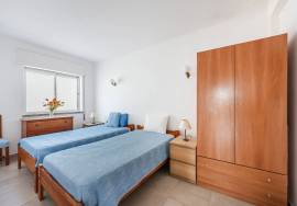 Renovated, Ground Floor T2 Apartment with Sea Views & Large Private Terrace Renovated, Ground Floor T2 Apartment with Sea Views & Large Private Terrace