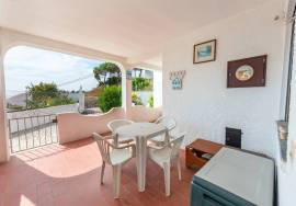 Renovated, Ground Floor T2 Apartment with Sea Views & Large Private Terrace Renovated, Ground Floor T2 Apartment with Sea Views & Large Private Terrace