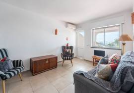 Renovated, Ground Floor T2 Apartment with Sea Views & Large Private Terrace Renovated, Ground Floor T2 Apartment with Sea Views & Large Private Terrace