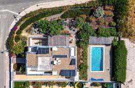 Exquisite 4 Bedroom Tavira Detached Villa with Swimming Pool Exquisite 4 Bedroom Tavira Detached Villa with Swimming Pool
