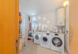 ALBUFEIRA – 4 BEDROOM VILLA – PRIVATE GARDEN – SWIMMING POOL – GARAGE