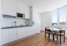 Fully Renovated Residential Investment Building for Sale in Barreira, Leiria | 17 Apartments | 7% Yield Fully Renovated Residential Investment Building for Sale in Barreira, Leiria | 17 Apartments | 7% Yield