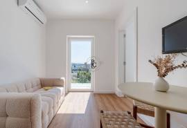 Fully Renovated Residential Investment Building for Sale in Barreira, Leiria | 17 Apartments | 7% Yield Fully Renovated Residential Investment Building for Sale in Barreira, Leiria | 17 Apartments | 7% Yield