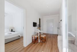 Fully Renovated Residential Investment Building for Sale in Barreira, Leiria | 17 Apartments | 7% Yield Fully Renovated Residential Investment Building for Sale in Barreira, Leiria | 17 Apartments | 7% Yield