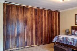 Excellent 4 Bed Room House & Farm To Redevelop For Sale In Kabwe, Zambia Excellent 4 Bed Room House & Farm To Redevelop For Sale In Kabwe, Zambia