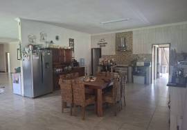 Excellent 4 Bed Room House & Farm To Redevelop For Sale In Kabwe, Zambia Excellent 4 Bed Room House & Farm To Redevelop For Sale In Kabwe, Zambia