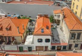 4 bedroom villa with garage in Funchal 4 bedroom villa with garage in Funchal