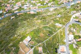 Great Opportunity, Villa and Land with definitive sea views