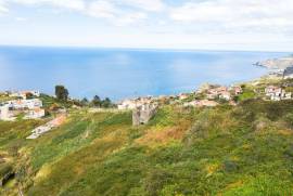 Great Opportunity, Villa and Land with definitive sea views