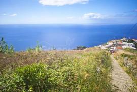Great Opportunity, Villa and Land with definitive sea views