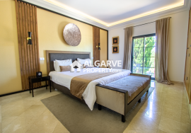 Fabulous  Villa 5+1 near the beach and close to Quinta do Lago and Vale Lobo, Algarve