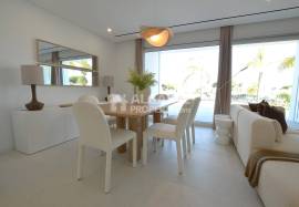 Contemporary style 3 bedroom villas with garden and swimming pool near Vilamoura/Vila Sol, Algarve