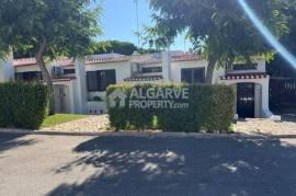 Two bedroom villa close to the beach and golf in Albufeira