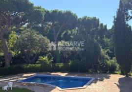 Two bedroom villa close to the beach and golf in Albufeira