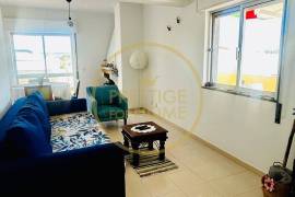Penthouse with sea view and central location in Loulé