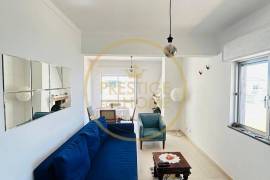 Penthouse with sea view and central location in Loulé
