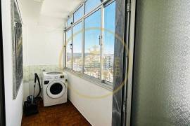 Penthouse with sea view and central location in Loulé