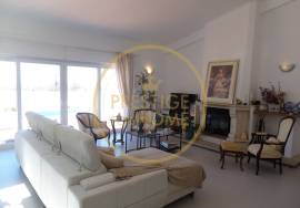 4-bedroom villa with panoramic sea views, swimming pool and 5,000 m² of land – Santa Bárbara de Nexe