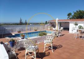 4-bedroom villa with panoramic sea views, swimming pool and 5,000 m² of land – Santa Bárbara de Nexe