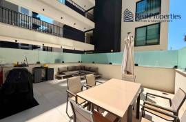 2 Bedroom Apartment | 50m from the beach | Communal pool | Quarteira