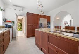 Vilamoura golf-front villa with pool, AL licence and open views Vilamoura golf-front villa with pool, AL licence and open views