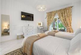 Vilamoura golf-front villa with pool, AL licence and open views Vilamoura golf-front villa with pool, AL licence and open views