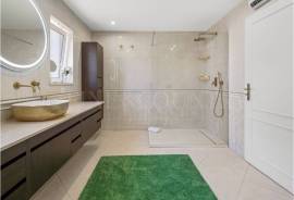Vilamoura golf-front villa with pool, AL licence and open views Vilamoura golf-front villa with pool, AL licence and open views
