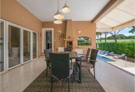 Vilamoura golf-front villa with pool, AL licence and open views Vilamoura golf-front villa with pool, AL licence and open views