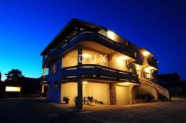 ZADAR, BIBINJE - apartment house near the beach