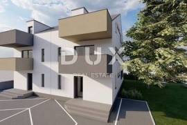 ZAGREB, RESNIK - Building land with project and permit