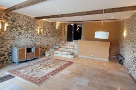 A Very Pretty Stone House With 110 M2 Of Living Space, A 50 M2 Terrace And Views. A Very Pretty Stone House With 110 M2 Of Living Space, A 50 M2 Terrace And Views.