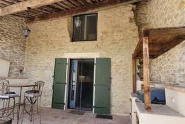 A Very Pretty Stone House With 110 M2 Of Living Space, A 50 M2 Terrace And Views.