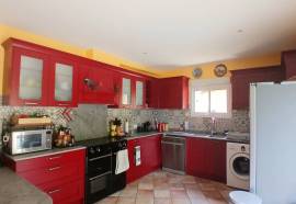 Pleasant Villa With 4 Bedrooms And Independent Chalet On A Lovely Landscaped Plot Of 1338 M2 With Pool And Open Views