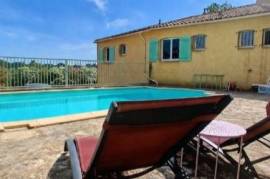 Pleasant Villa With 4 Bedrooms And Independent Chalet On A Lovely Landscaped Plot Of 1338 M2 With Pool And Open Views