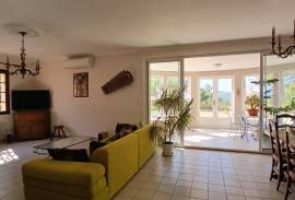 Unique Villa With 220 M2 Of Living Space On An Exceptional Plot Of 11651 M2 In The Heart Of The Garrigue, With Breathtaking Panoramic Views And At Walking Distance From The River.