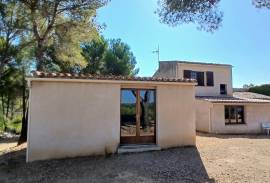 Unique Villa With 220 M2 Of Living Space On An Exceptional Plot Of 11651 M2 In The Heart Of The Garrigue, With Breathtaking Panoramic Views And At Walking Distance From The River.