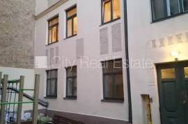 Studio for rent in Riga, 35.00m2 Studio for rent in Riga, 35.00m2
