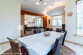 Detached house for rent in Jurmala, 380.00m2