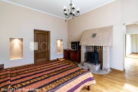 Detached house for rent in Jurmala, 380.00m2
