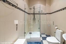 Detached house for rent in Jurmala, 380.00m2